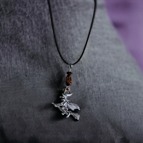 Unique witch pendant with antique art glass bead NWT - Picture 1 of 7